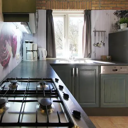 Familiehuis De Spar * 오털로