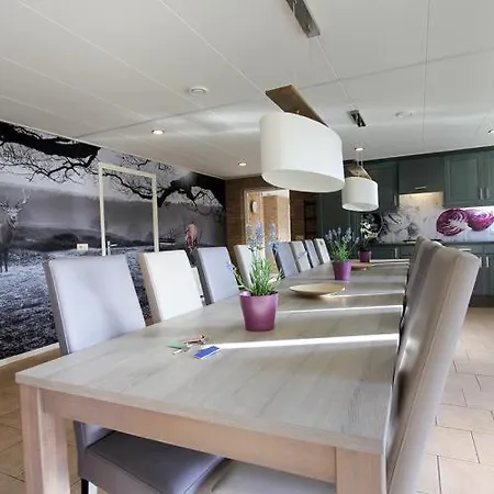 Familiehuis De Spar 펜션 *